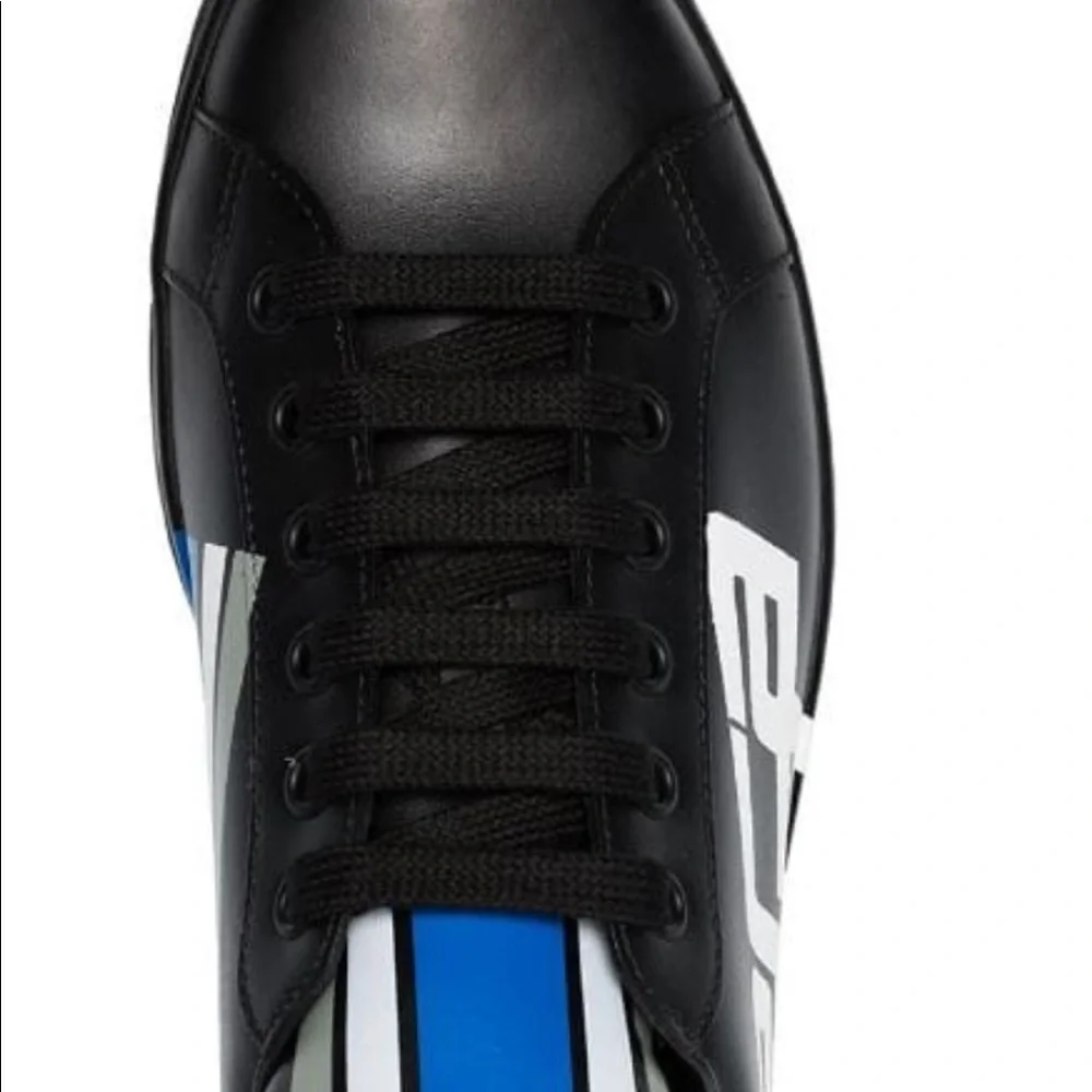 Prada low top logo sneakers. Size 9 US (7,5 Prada) - Picture 2 of 7